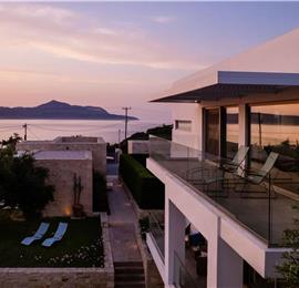 5 bedroom luxury villa with infinity pool, sea views and tennis court near Chania, sleeps 10